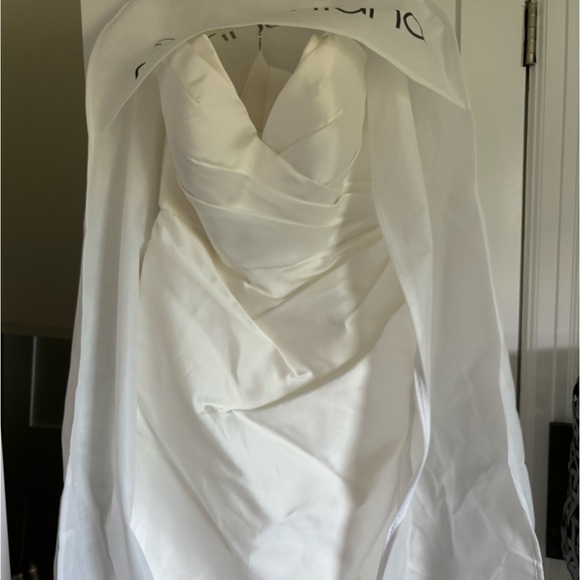 Martina Liana Strapless Wedding Dress Style 1557 size 18 - Picture 4 of 8